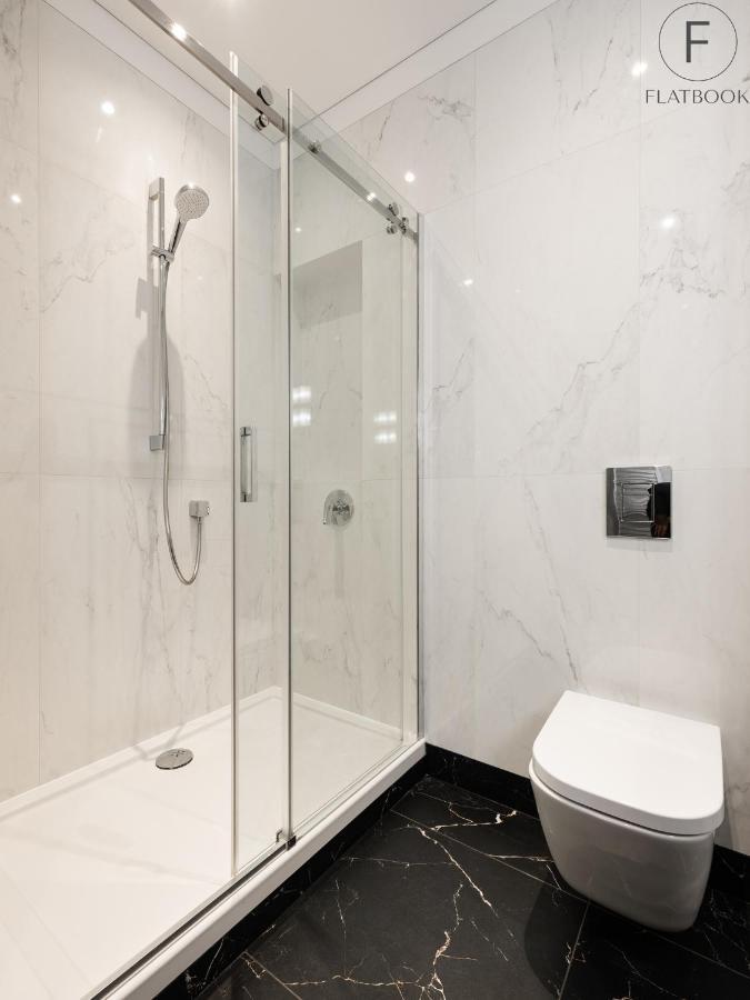 Flatbook - City Center Apartments Brabank With Parking Gdańsk Exterior foto